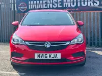 Begagnad Vauxhall Astra 125 HK (91 kW) 2016 Röd Halvkombi