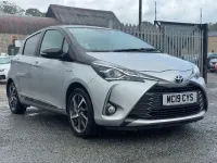 Used Toyota Yaris Hybrid 100 HP (73 kW) 2019 Silver Hatchback