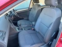 Begagnad VW Golf VII Match 105 HK (77 kW) 2015 Röd Halvkombi
