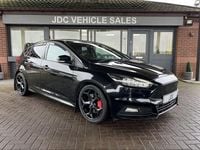 Used Ford Focus ST 250 HP (183 kW) 2015 Black Hatchback