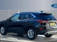 Usado Ford Kuga Titanium 150 HP (110 kW) 2025 Preto SUV