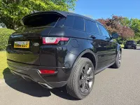 Używany Land Rover Range Rover evoque Landmark 2018 Czarny Kombi