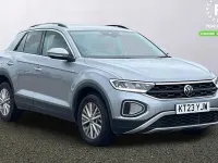 Usado VW T-Roc Life 150 HP (110 kW) 2023 Prateado SUV