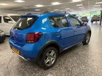 Gebraucht Dacia Sandero Essentiel 90 PS (66 kW) 2019 Blau Kleinwagen