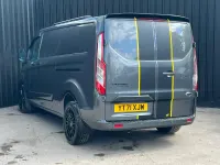 Usado Ford Transit Custom Limited 130 HP (95 kW) 2021 Cinzento Van