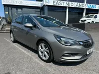 Used Vauxhall Astra SRi 150 HP (110 kW) 2017 Grey Hatchback