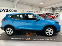 Used Nissan Qashqai Acenta Premium 115 HP (84 kW) 2019 Blue SUV