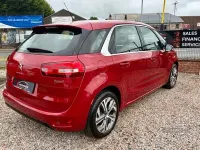 Used Citroën C4 Picasso Exclusive 115 HP (84 kW) 2015 Red MPV