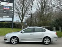 Usado VW Passat R-line 2010 Prateado Sedan