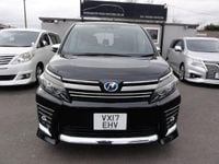 Begagnad Toyota Noah 2026 Svart