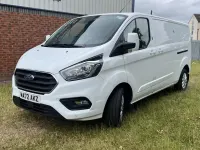 Used Ford Transit Custom Limited 130 HP (95 kW) 2022 White Van