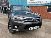 Used Toyota HiLux 150 HP (110 kW) 2017 Grey Pickup