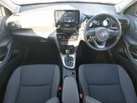 Used Toyota Yaris Hybrid 116 HP (85 kW) 2023 White Estate