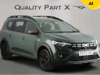 Used Dacia Jogger Extreme 140 HP (102 kW) 2024 Green MPV