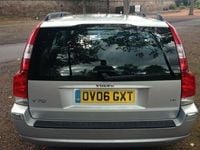 used Volvo V70 2.4