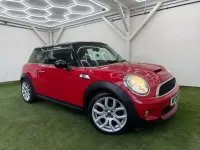 Begagnad Mini Cooper S Hatch 2008 Röd Halvkombi