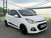Used Hyundai i10 Premium 66 HP (48 kW) 2015 White Hatchback