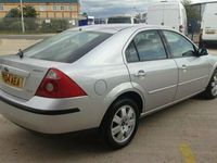 Używany Ford Mondeo 2004 Hatchback
