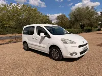 Used Peugeot TePee S 2014 White MPV