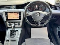 Used VW Passat Business 120 HP (88 kW) 2018 White Estate