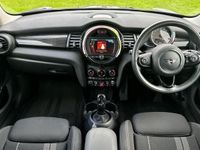 used Mini Cooper S 5-Door HatchClassic 2.0 5dr