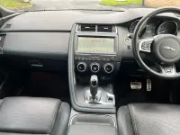 Begagnad Jaguar E-Pace R-Dynamic 249 HK (183 kW) 2018 Svart SUV