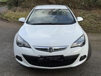 Used Vauxhall Astra GTC SRi 140 HP (102 kW) 2016 White Coupe
