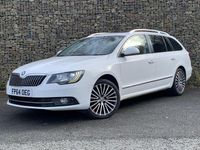 Used Skoda Superb LAURIN & KLEMENT 170 HP (125 kW) 2014 White Estate