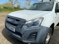 Used Isuzu D-Max 164 HP (120 kW) 2017 White Pickup