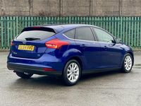 Used Ford Focus Titanium 120 HP (88 kW) 2014 Blue Hatchback