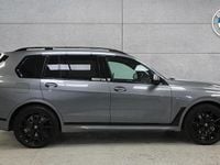 Używany BMW X7 M Sport 347 KM (255 kW) 2025 Szary SUV