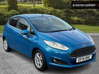 Used Ford Fiesta Titanium 95 HP (69 kW) 2014 Blue Hatchback