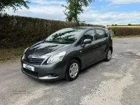 Used Toyota Verso T2 132 HP (97 kW) 2011 Grey MPV