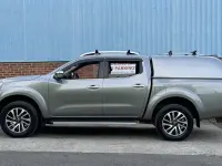 Used Nissan Navara Tekna 190 HP (139 kW) 2016 Grey Pickup