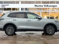 Second-hand VW Tiguan Match 204 CP (150 kW) 2025 Argintiu SUV
