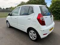 Used Hyundai i10 Active 2013 White Hatchback
