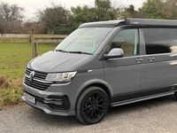 Begagnad VW Transporter 2023 Grå Van