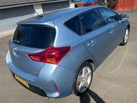 Used Toyota Auris 132 HP (97 kW) 2013 Blue Hatchback