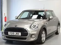 Used Mini Cooper Classic 134 HP (98 kW) 2019 Silver Hatchback