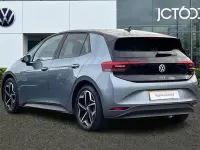 Używany VW ID.3 Pro 150 kW (204 KM) 2023 Niebieski Hatchback