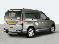 Begagnad Ford Tourneo Connect Titanium 122 HK (89 kW) 2023 Grå Minibuss