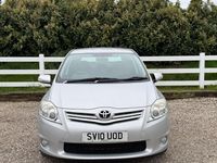 Usado Toyota Auris 2010 Prateado Citadino