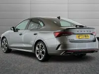 Usado Skoda Octavia vRS 200 HP (147 kW) 2023 Cinzento Citadino