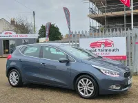 Used Kia Ceed 2015 Blue Hatchback