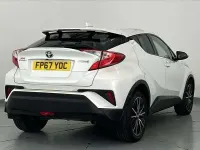 Used Toyota C-HR 122 HP (89 kW) 2017 White SUV