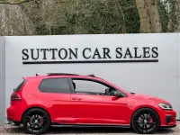 Używany VW Golf VII GTI 290 KM (213 kW) 2019 Czerwony Hatchback