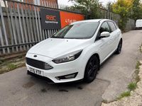 Używany Ford Focus Titanium 125 KM (91 kW) 2015 Biały Hatchback