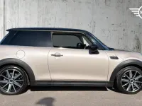 Used Mini Cooper Classic 136 HP (100 kW) 2022 Rooftop grey Hatchback