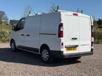 Used Renault Trafic Business 2017 White MPV