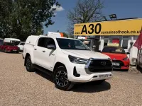 Second-hand Toyota HiLux 201 CP (147 kW) 2021 Alb Pickup